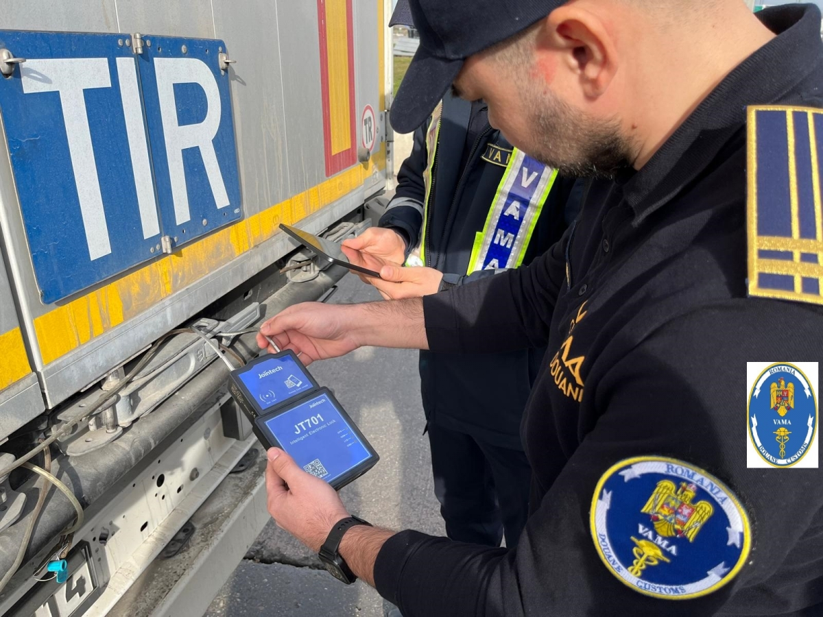 kasus perusahaan terbaru tentang Segel GPS Jointech Meningkatkan Sistem Pemantauan Bea Cukai RO e-Sigiliu Rumania
